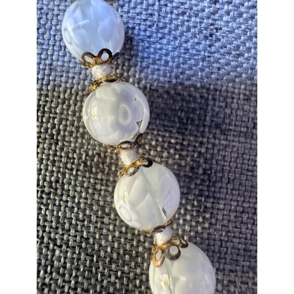 Vintage White Marbled Glass Bead Necklace With Brass Accents & Lobster Clasp - Picture 2 of 6